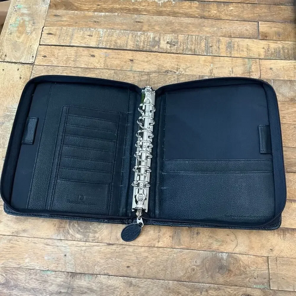 Franklin Covey Zip-Around Planner Black Leather 7-Ring Binder